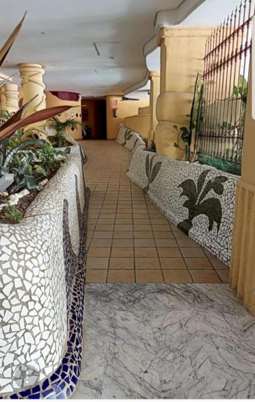 Del Parque Flats - Puerto Marina Apartment Benalmadena Bagian luar foto